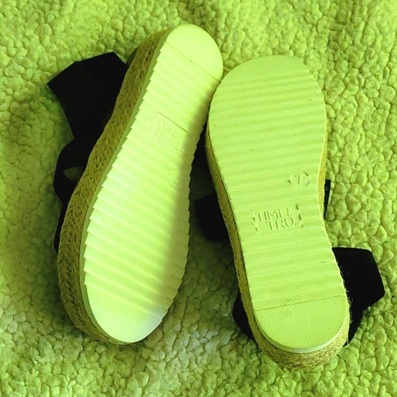 SOLD !!Espadrille Sandals - Picture 4 of 7